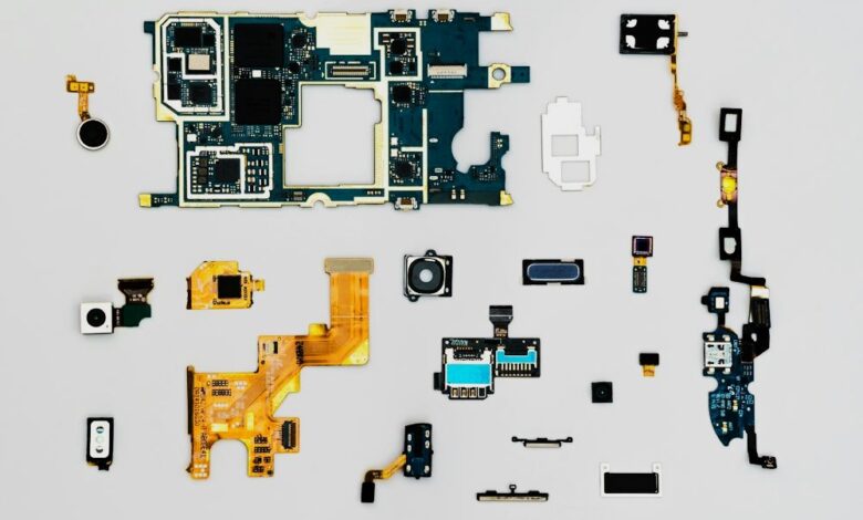 Dunia Bisnis, Profit Menjual Aksesoris dan Spare Part HP di 2024