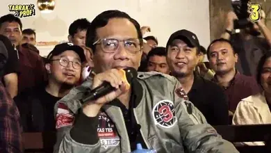 Mahfud-MD-Pastikan-Dirinya-Mundur-Dari-Jabatan-Menteri-2.jpg