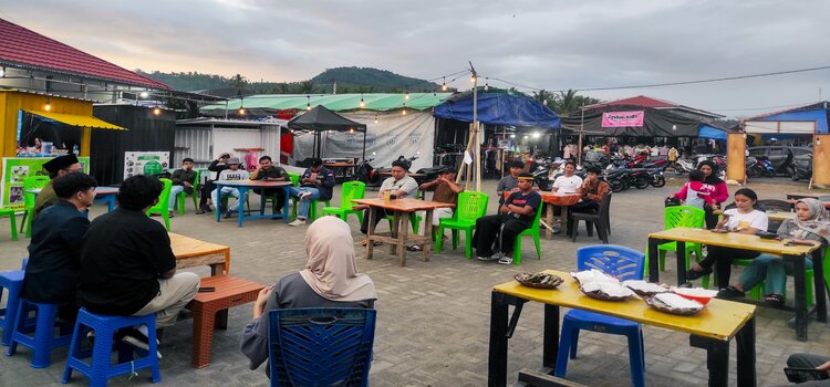 ngabuburit ke empat karang taruna