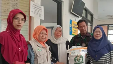 Penyaluran  Bantuan Sosial Beras  BULOG di  Kelurahan Lembursitu