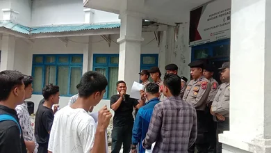 Geruduk Kantor PBJ dan Kejaksaan ini tuntutan GM3 Mandailing Natal