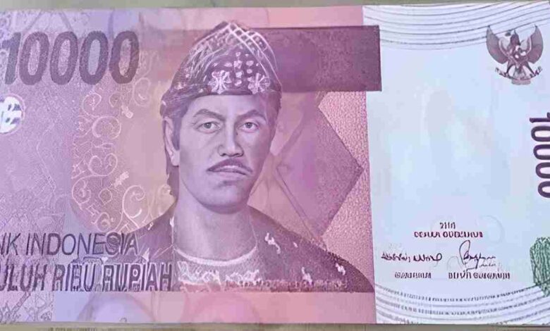 pecahan uang sepuluh ribu emisi tahun 2005