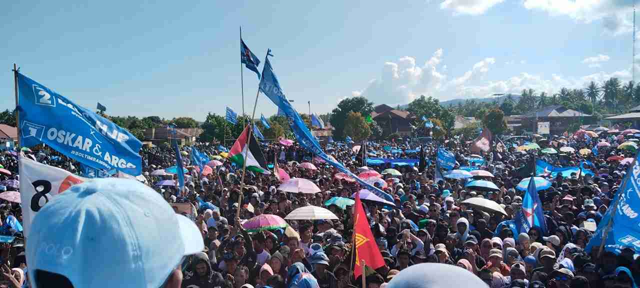 suasana haru kampanye akbar oras