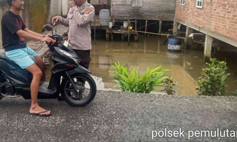 Polsek Pemulutan Laksanakan Patroli dan Imbau Warga Jaga Keselamatan Anak di Sungai