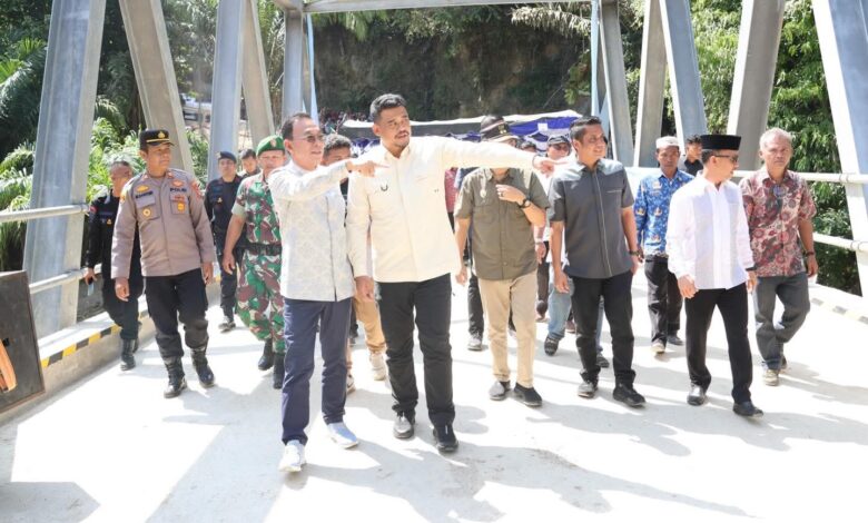 Bupati Tapsel Apresiasi Kehadiran Gubernur Sumut Resmikan Jembatan Aek Sipange di Aek Bilah