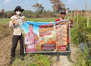 Cegah Karhutla, Polsek Indralaya Bersama Tiga Pilar Patroli dan Edukasi Warga