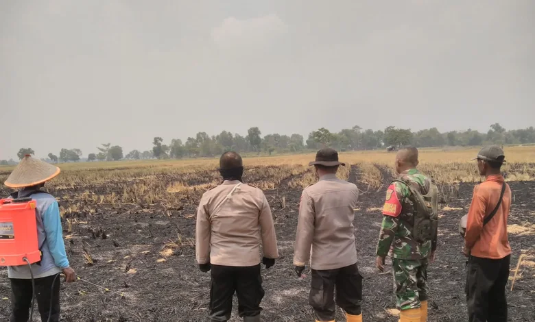 Jaga Lingkungan Bersama, Polsek Pemulutan Polres Ogan Ilir dan Warga Cegah Karhutla meluas