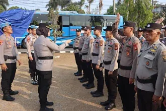 Kapolres Ogan Ilir Didampingi Kasi Propam Cek Kehadiran Personel Saat Apel Pagi, Antisipasi Pelanggaran dan Tingkatkan Kinerja