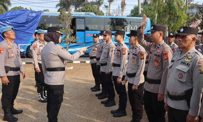 Kapolres Ogan Ilir Didampingi Kasi Propam Cek Kehadiran Personel Saat Apel Pagi, Antisipasi Pelanggaran dan Tingkatkan Kinerja