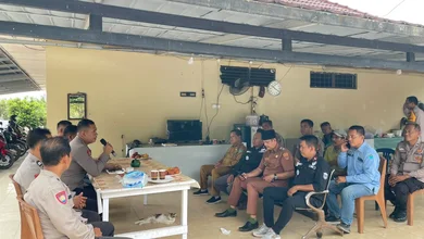 Kapolsek Rantau Alai Duduk Bersama Para Kades, Bahas Aturan Hiburan Malam di Hajatan Warga