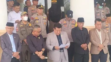 Ketua Komisi III DPRD Ogan Ilir Tantang LSM SPM: Jika Benar 18 Paket Dikelola Dewan, Tunjukkan Buktinya Jangan Sebatas Tuduhan