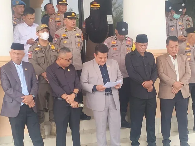Ketua Komisi III DPRD Ogan Ilir Tantang LSM SPM: Jika Benar 18 Paket Dikelola Dewan, Tunjukkan Buktinya Jangan Sebatas Tuduhan
