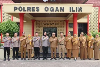 Kunjungi Polres, Dinkes Ogan Ilir Perkuat Sinergi Kesehatan dan Penanganan Dampak Karhutla