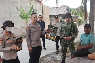 Serdik Sespimmen Polri Dikreg Ke-67 Sosialisasikan Pencegahan Karhutla dan Bagikan Masker kepada Warga