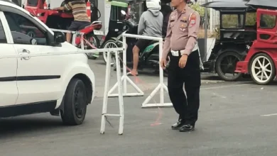 Unit Turjawali Lantas Polres Boltim Merespons Aduan Kemacetan di SPBU Kotabangon