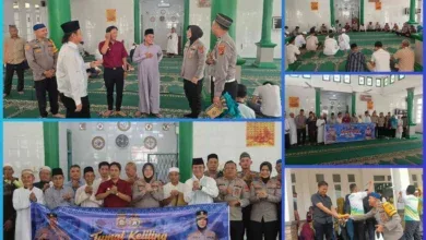 Foto pendukung berita Bhabinkamtibmas Polsek Indralaya Dampingi Jumat Keliling Kapolres Ogan Ilir, Pererat Silaturahmi dan Ajak Warga Cegah Karhutla
