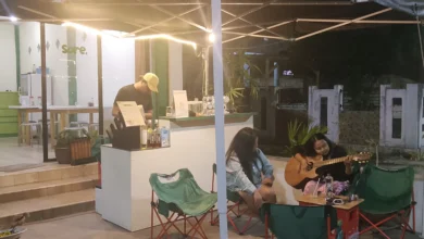 Foto pendukung berita Cari Tempat Nongkrong Asik, Ada di Depan Masjid Kelurahan Sinindian
