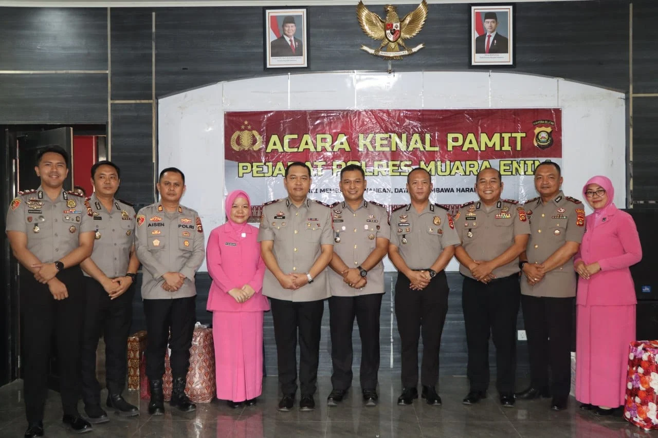 Foto pendukung berita Kapolres Muara Enim Pimpin Sertijab, IPTU Zulkarnain Afianata, S.T, M.Si, M.H Dipercaya Jabat Kapolsek Gunung Megang