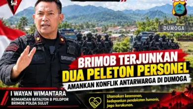 Foto pendukung berita Konflik Antara Desa Tonom dan Ibolian Kembali Pecah, Danyon B Pelopor Brimobda Polda Sulut Turunkan Dua Peleto