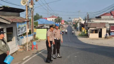 Foto pendukung berita Polsek Modayag Gelar Kegiatan Strong Point dan Pembagian Masker, Dipimpin Langsung Kapolsek
