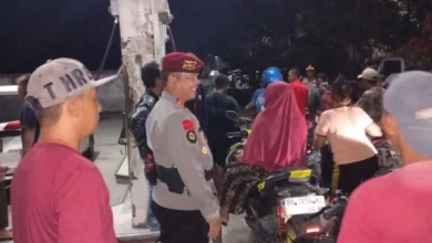Foto pendukung berita Tanpa Sekat, Kapolres Boltim Tunjukkan Kedekatan Tulus dengan Masyarakat di SPBU Tutuyan