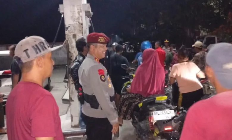 Foto pendukung berita Tanpa Sekat, Kapolres Boltim Tunjukkan Kedekatan Tulus dengan Masyarakat di SPBU Tutuyan